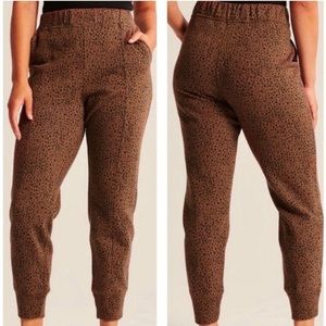 Abercrombie and Fitch softAF cheetah print city joggers